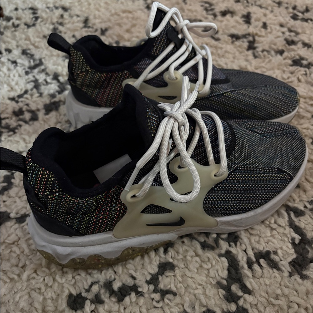 Nike React Presto Flyknit (men’s 7/womens 8.5)